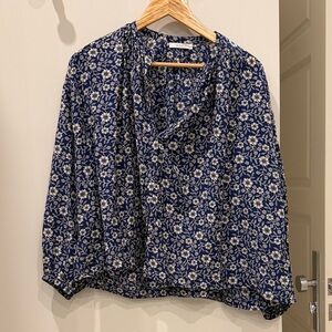 Floral Blue and White Doen Blouse